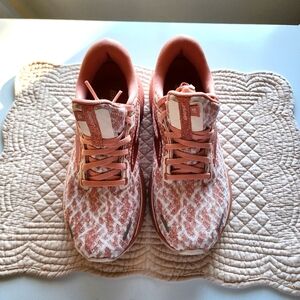 Women's Brooks Ghost 14 Running Shoes Size 8 Medium Width